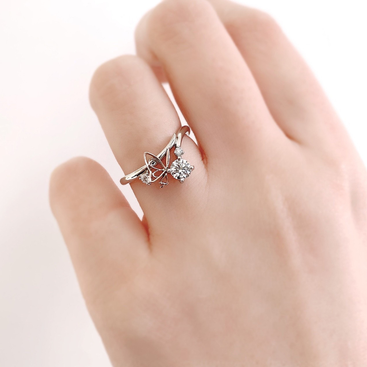 蝶のゆびわ 婚約指輪・エンゲージリング｜ヤマジジュエリー