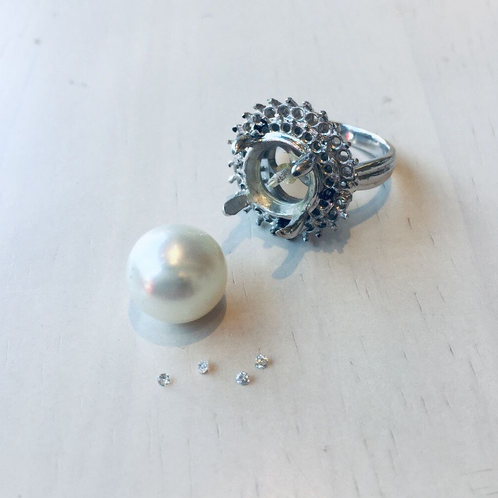 パールリングをブローチペンダントに-Before パールリングをブローチペンダントに-Before